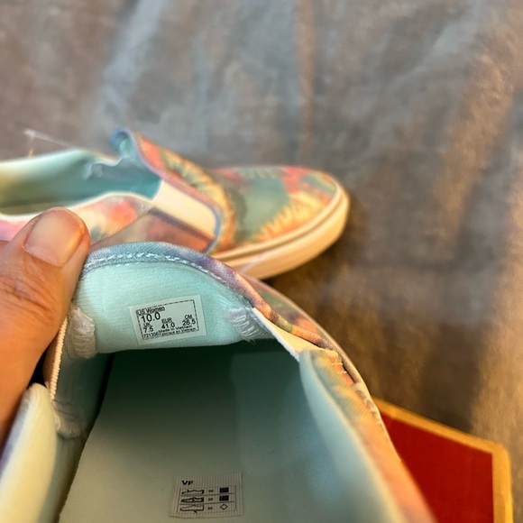 Vans Women’s Slip On Sneakers - Picture 5 of 7